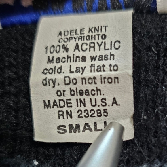 Vtg, Laura Taylor Black Christmas Sweater, Small - Picture 6 of 7